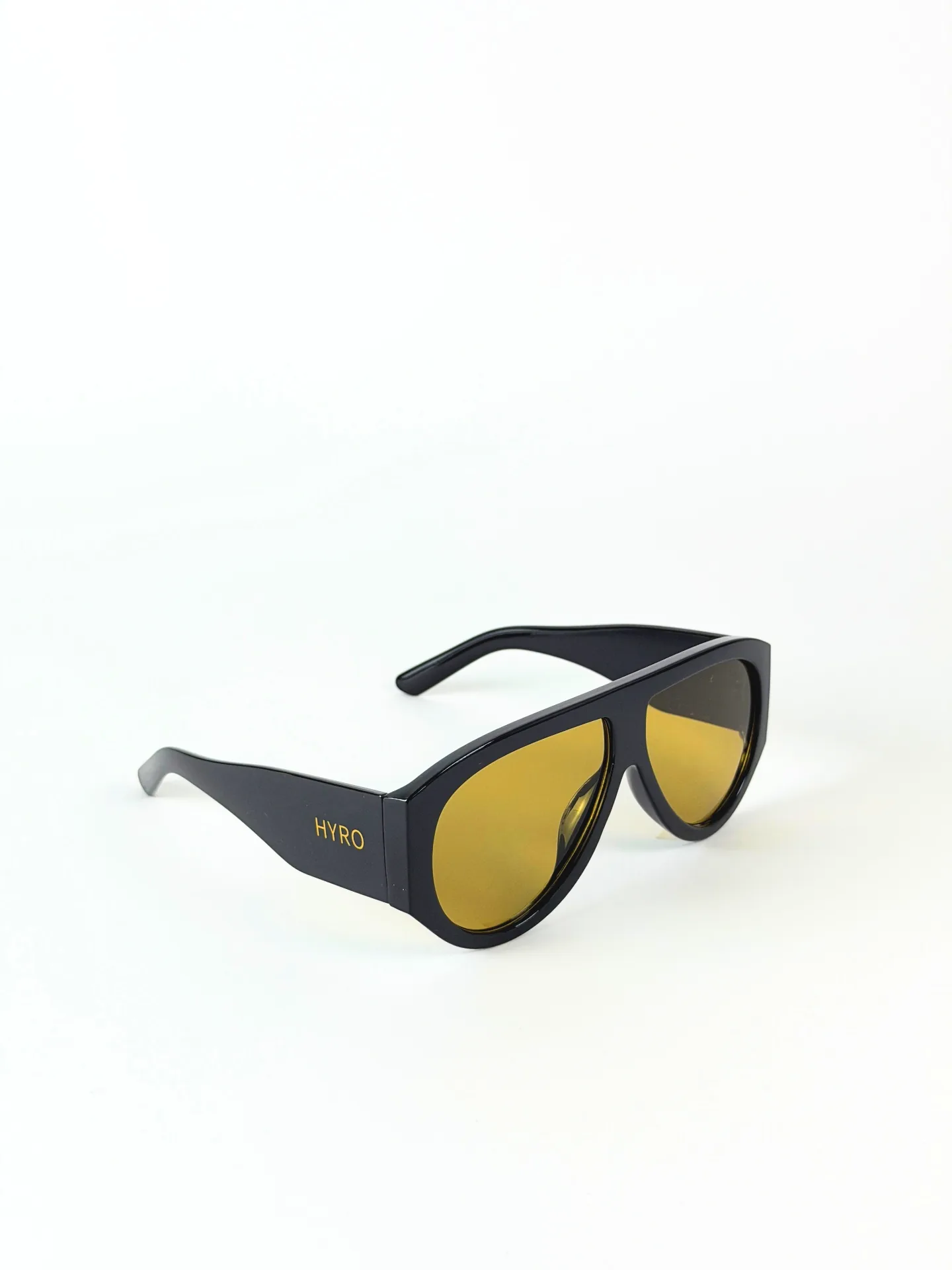 HYRO® Glacier Olive — three-quarter view