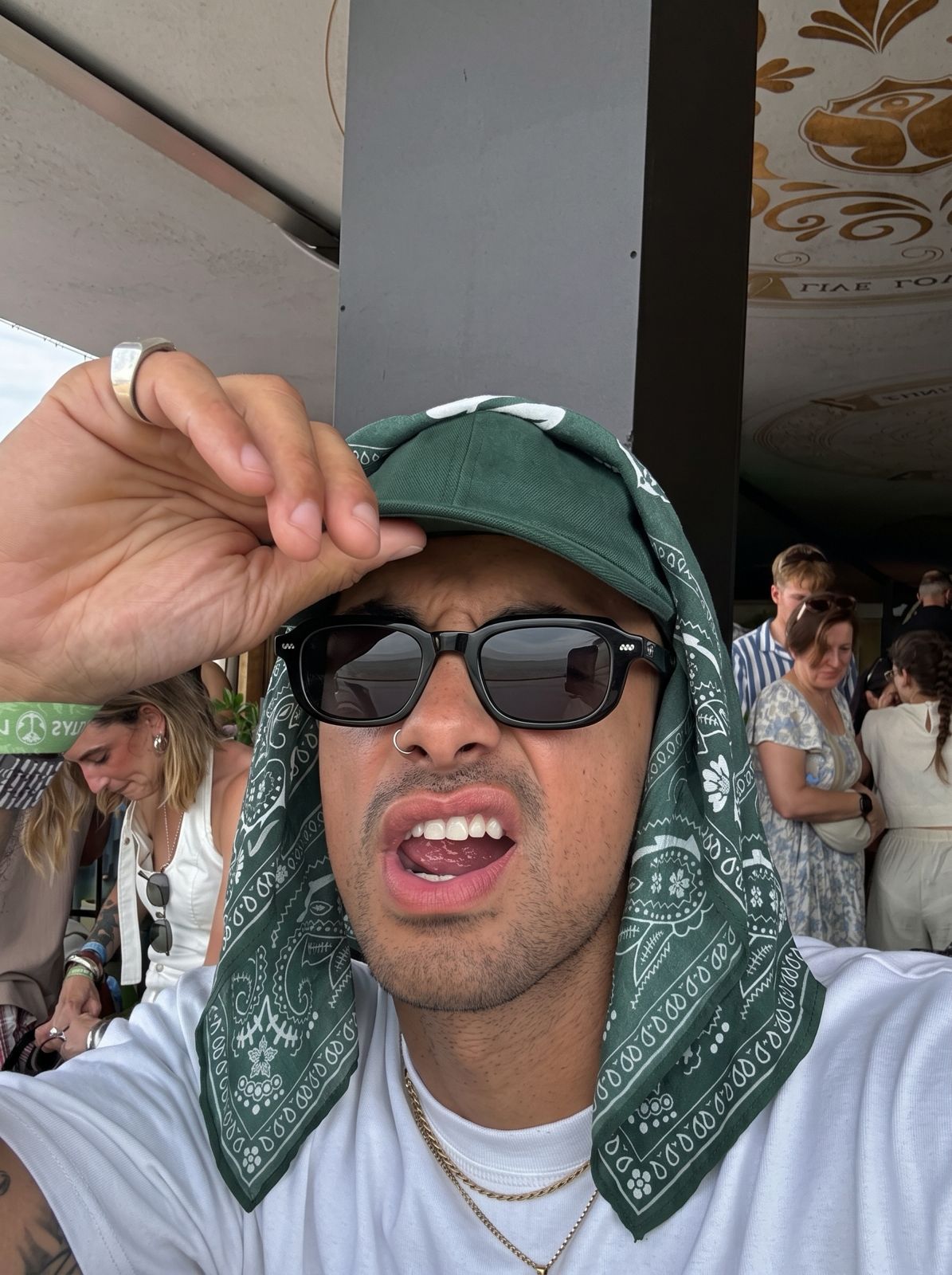 Content creator wearing HYRO® Frame Black