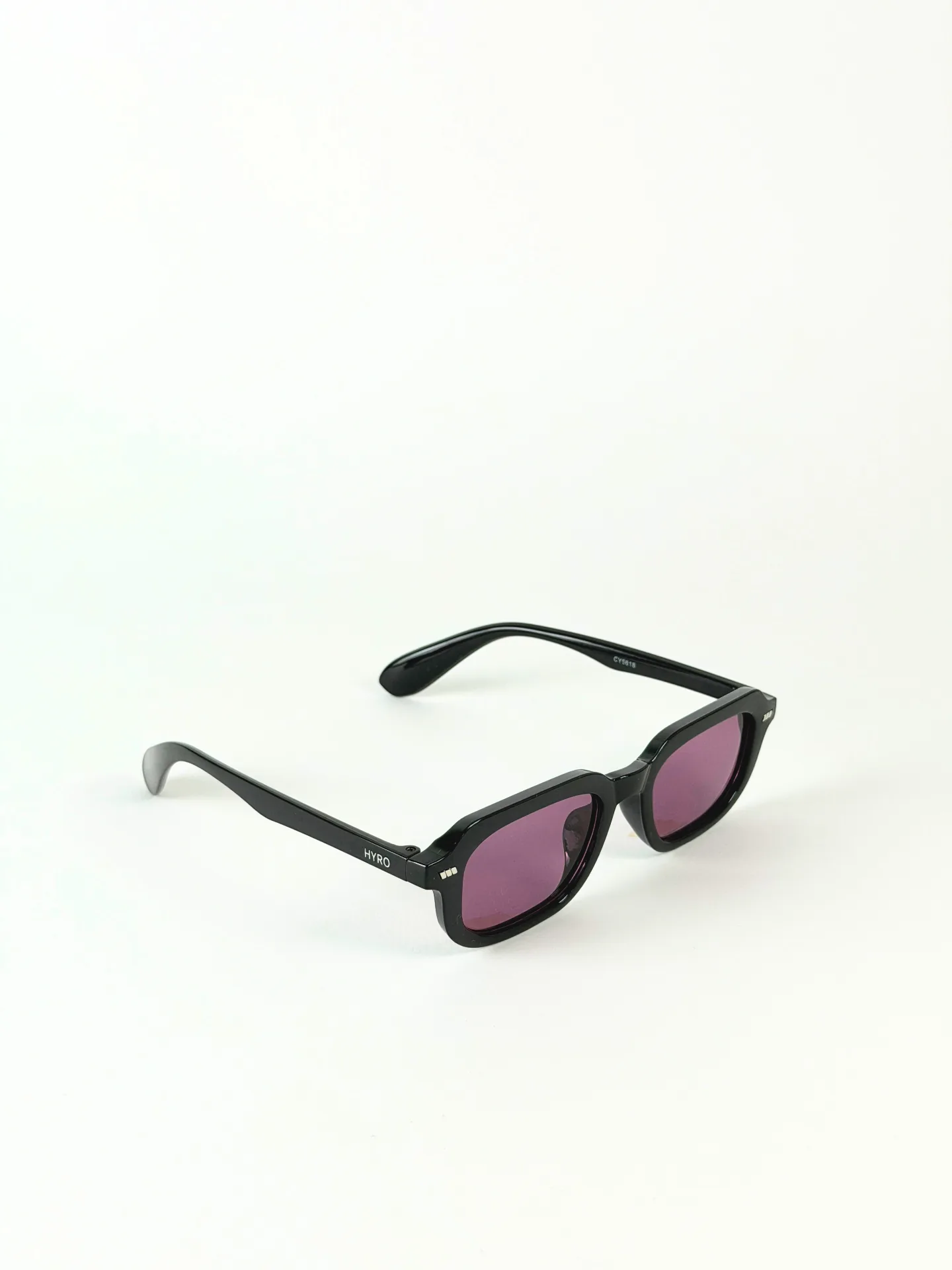 HYRO® Frame Plum — three-quarter view
