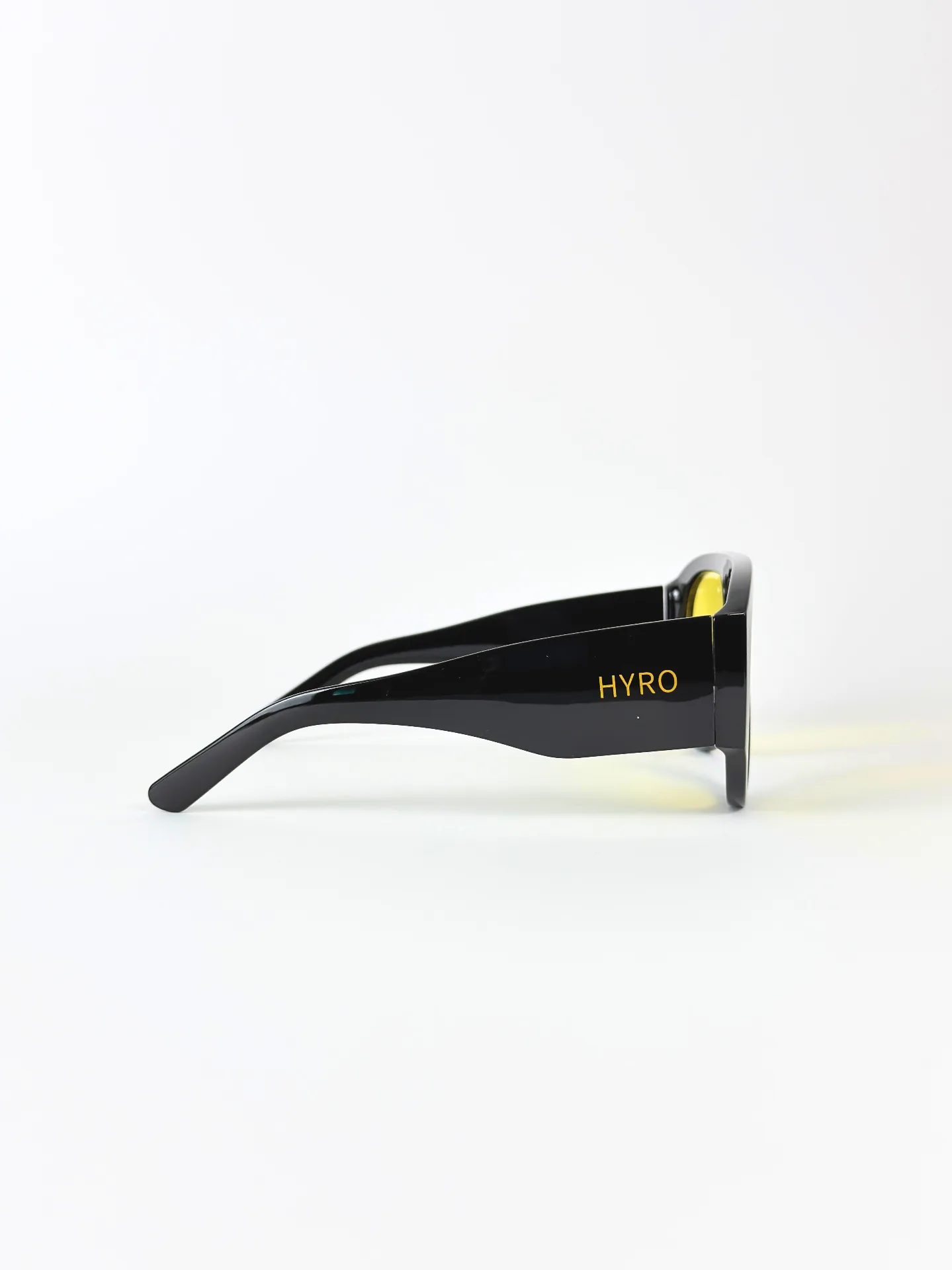 HYRO® Glacier Amber — side view
