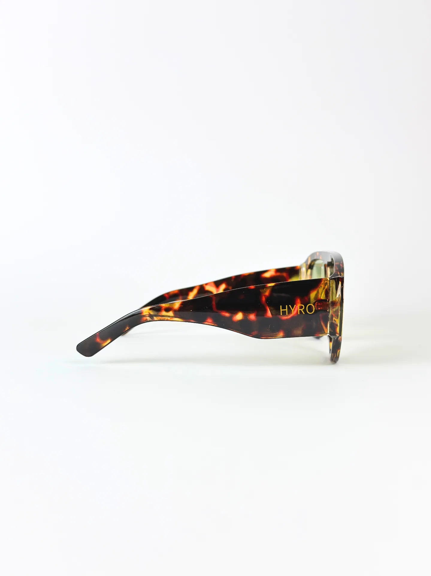 HYRO® Glacier Tortoise — side view