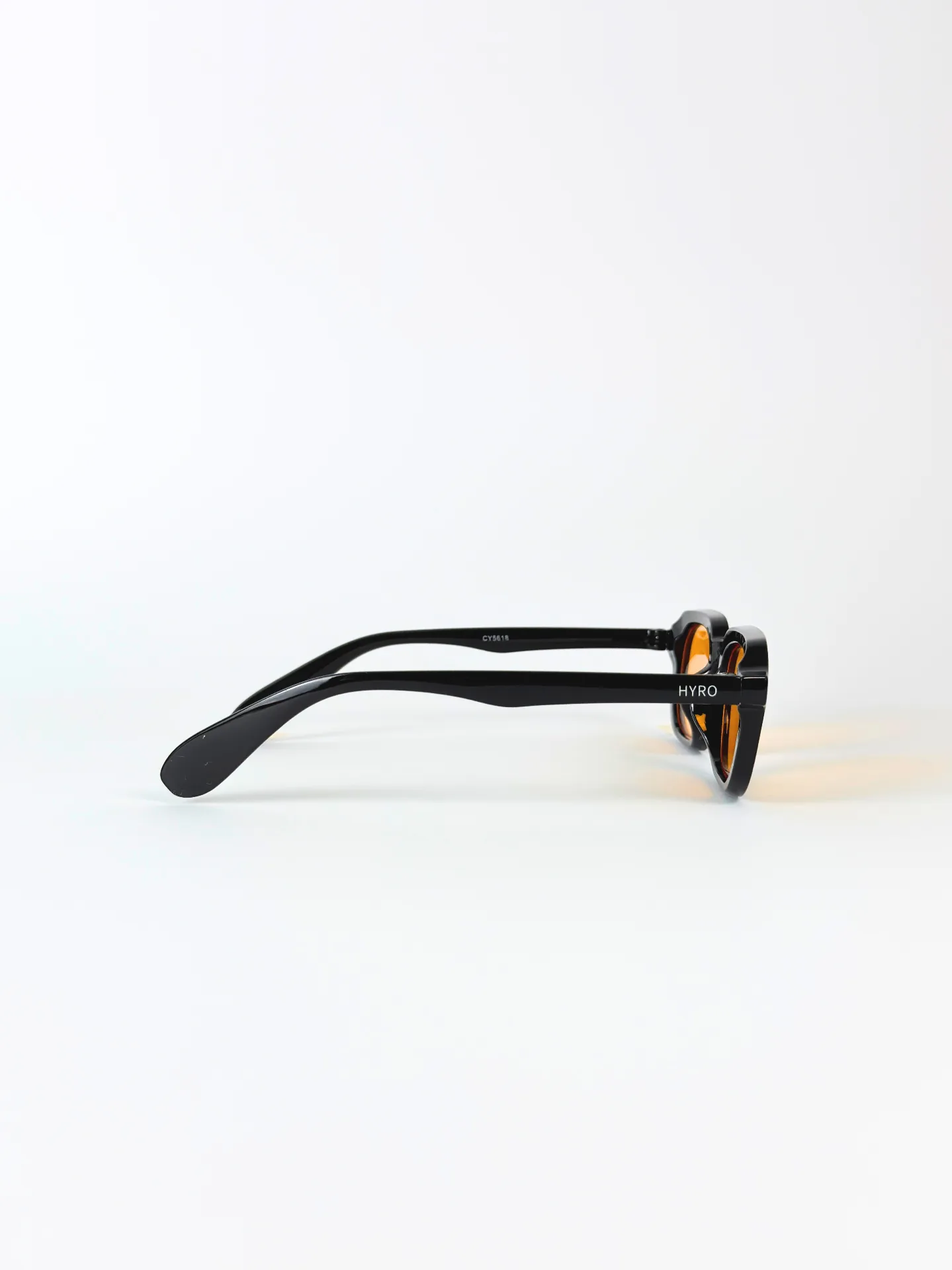 HYRO® Frame Amber — side view
