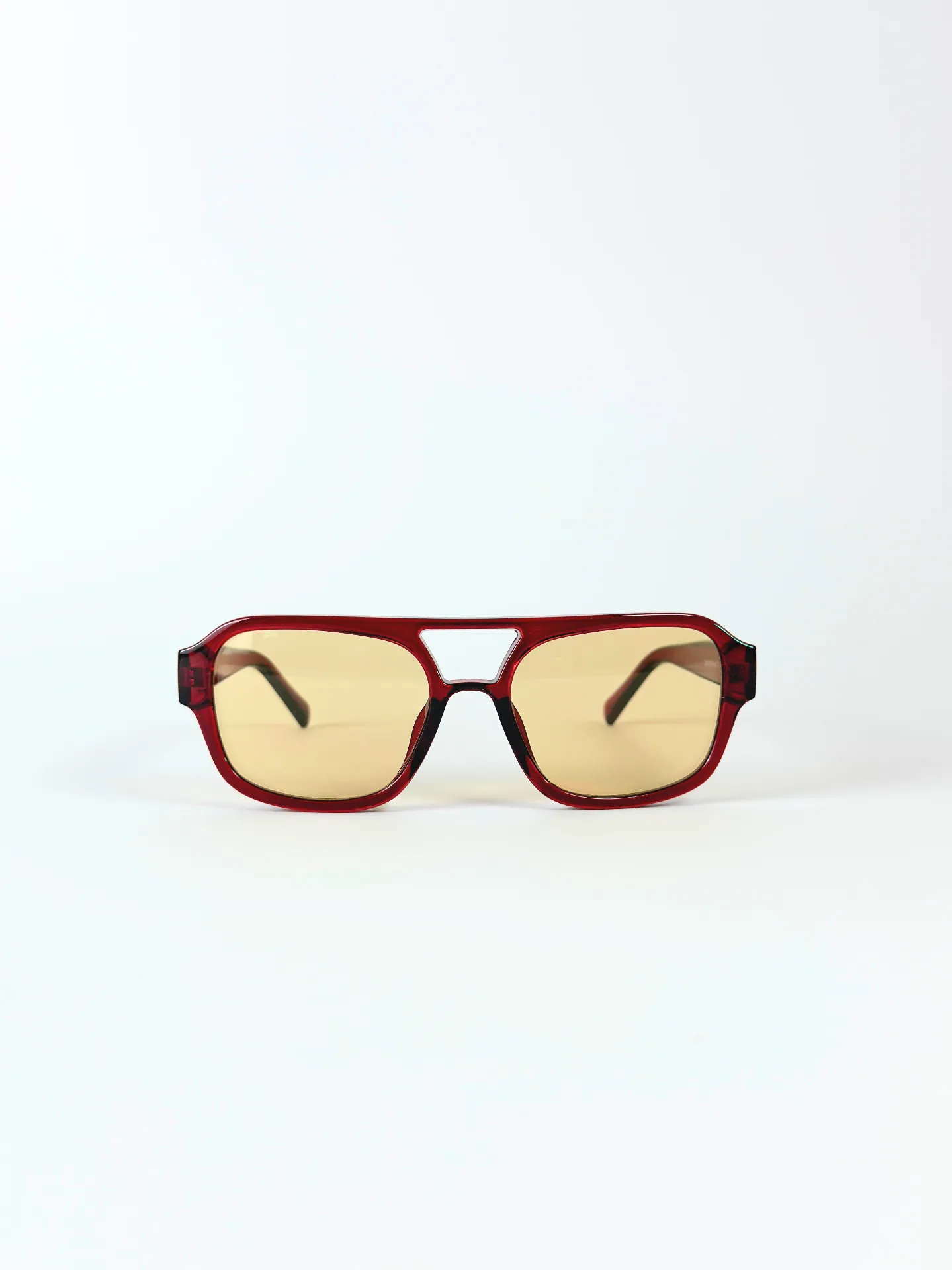 HYRO® Pilot Burgundy — front view